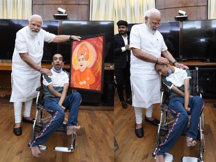 Pic Talk: Narendra Modi to follow this differently-abled painter on Twitter for inspiration