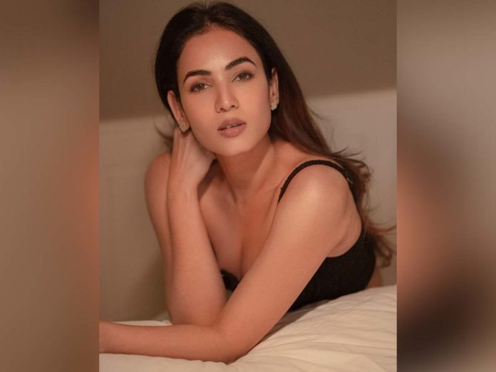 Sonal Chauhan confirms being a part of Adi Purush