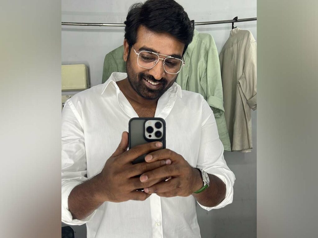 Fans are loving Vijay Sethupathi's impressive makeover Fans are loving Vijay Sethupathi's impressive makeover