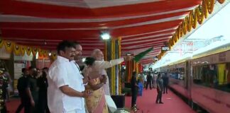 Secunderabad welcomes Narendra Modi: Grand Launch of Vande Bharat Train