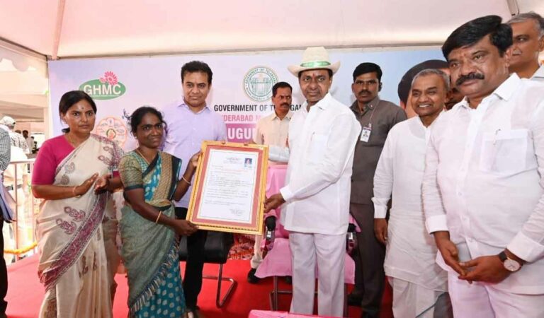KCR inaugurates double bed room project