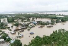 Godavari flood threat rises in Bhadrachalam; roads blocked in multiple districts Godavari flood in Bhadrachalam