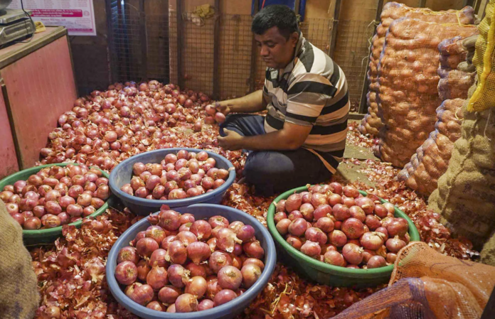 Onion prices soar above Rs 50 per kg in Andhra Pradesh; vegetables follow with rising costs Onion prices Rs 50 per kg