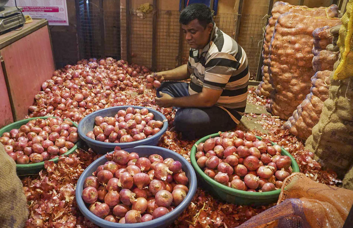 Onion prices Rs 50 per kg